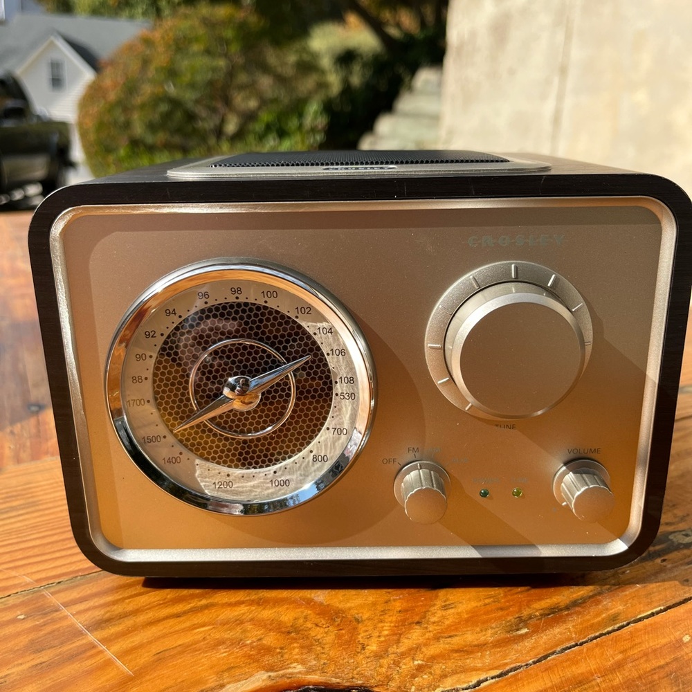 Crosley Solo AM/FM Radio